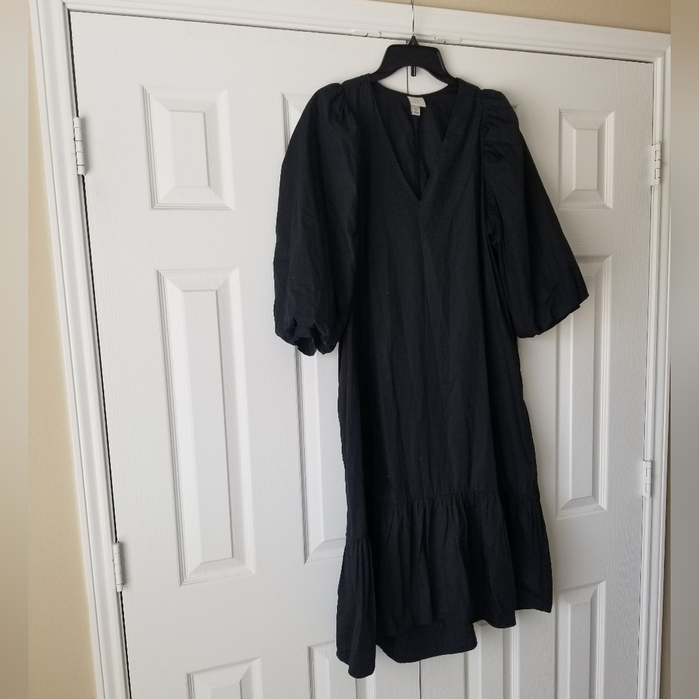 Elegant Black Puff Sleeve Dress With Bottom Ruffled Detail